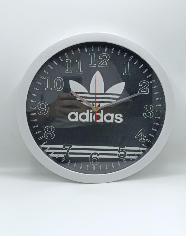 ساعت دیواری طرح Adidas
