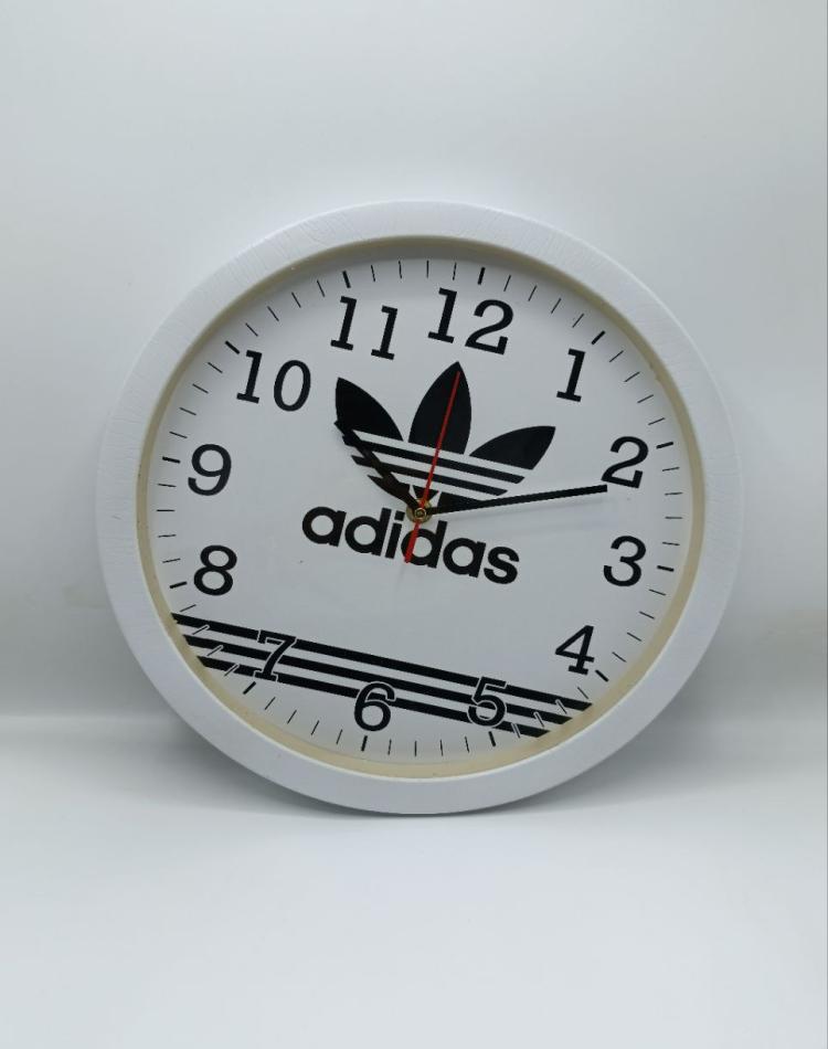 ساعت دیواری طرح Adidas