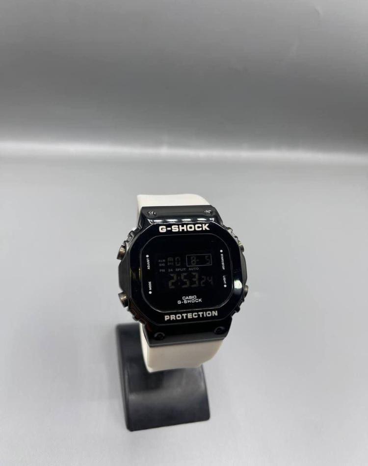 ساعت مچی اسپرت جی شاک کاسیو مدل G-SHOCK GM-5600UB-1DR