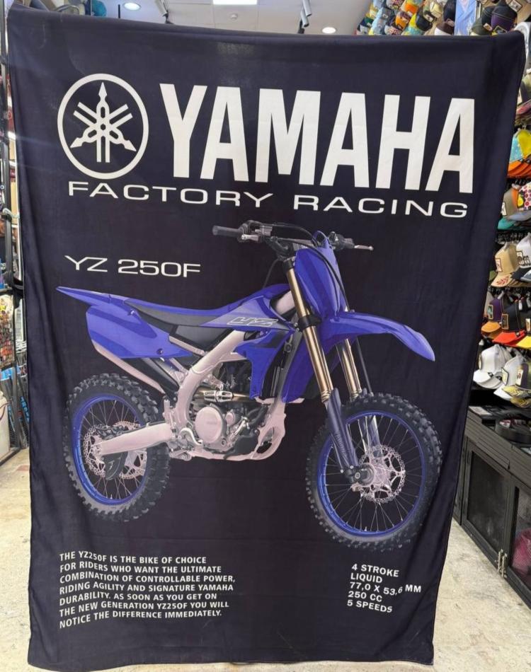 بک دراپ 0149yamaha yz
