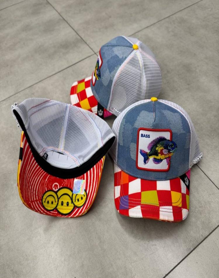 کلاه گورین طرح ماهی رنگی گلدوزی شده سه بعدی کد36913