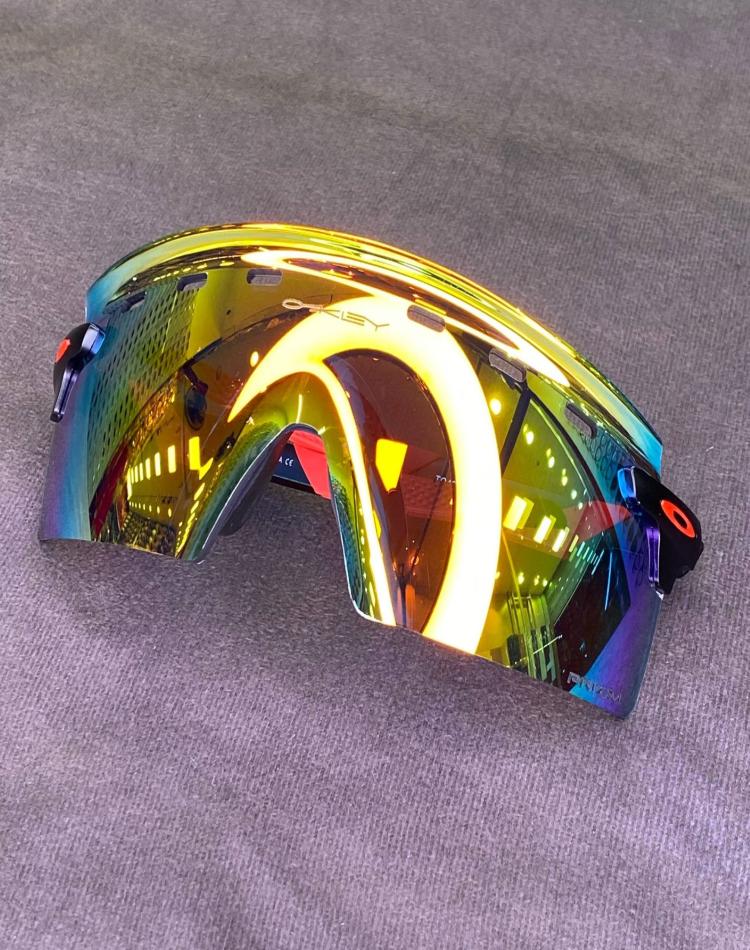 عینک اوکلی {okley} شیشه هفت رنگ کد118