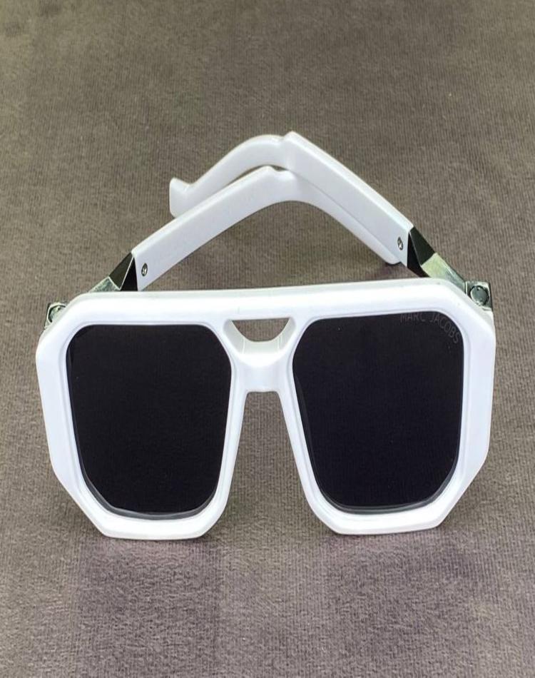 عینک {marc jacobs} فریم سفید شیشه دودی کد150