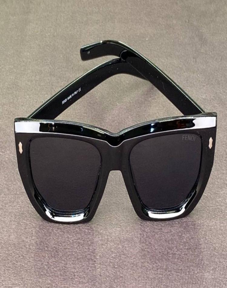 عینک فندی مشکی شیشه دودی کد157